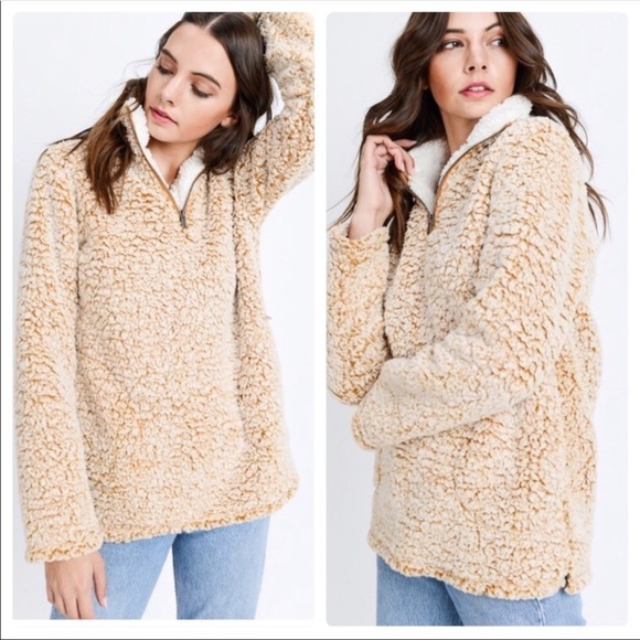 Sherpa Pullover - Picture 2 of 5